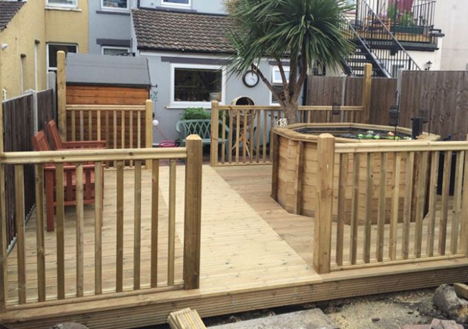 L J Sinclair Fencing