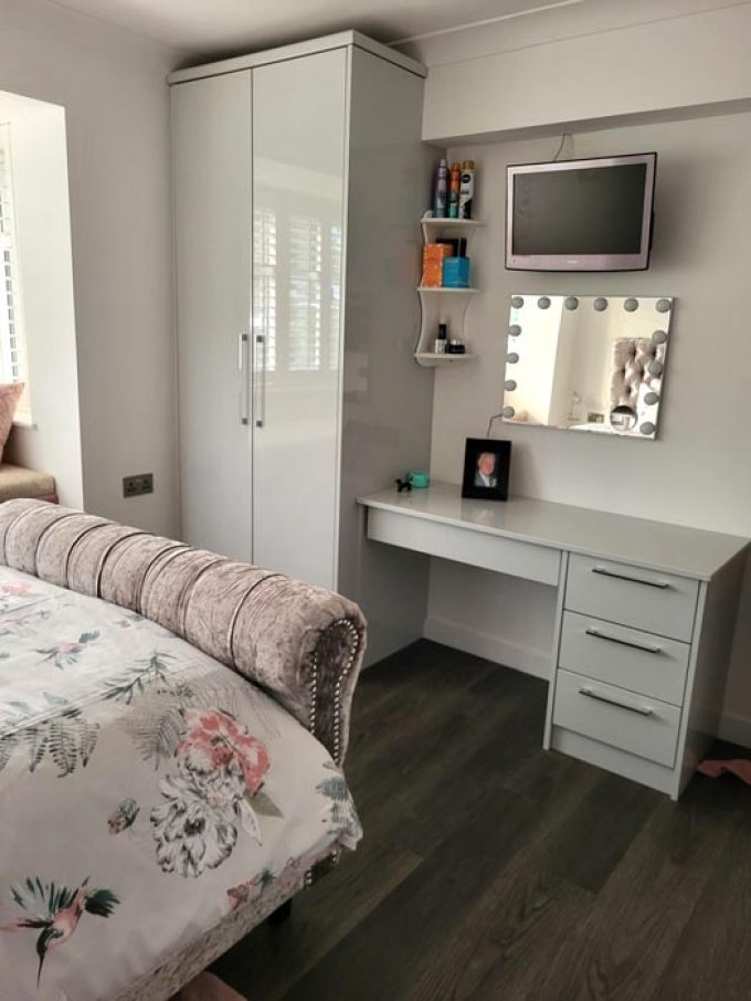 Elliott Kitchens & Bathrooms